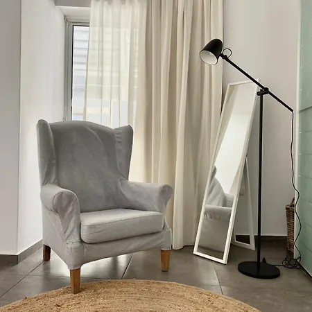 Central, Spacious And Bright 2-bedroom Apartment. Apartment Heraklion (Crete)
