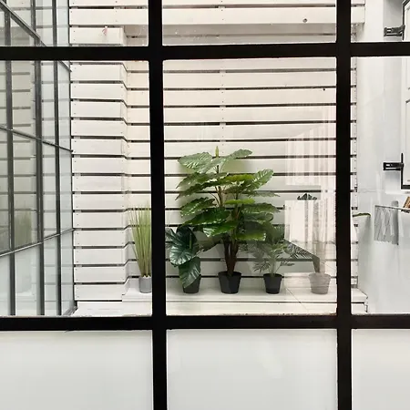Appartement Central, Spacious And Bright 2-bedroom Apartment. Héraklion